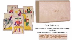 Карти Таро -&nbsp; Таро в дървена кутия -  Tarot Especial Subirachs